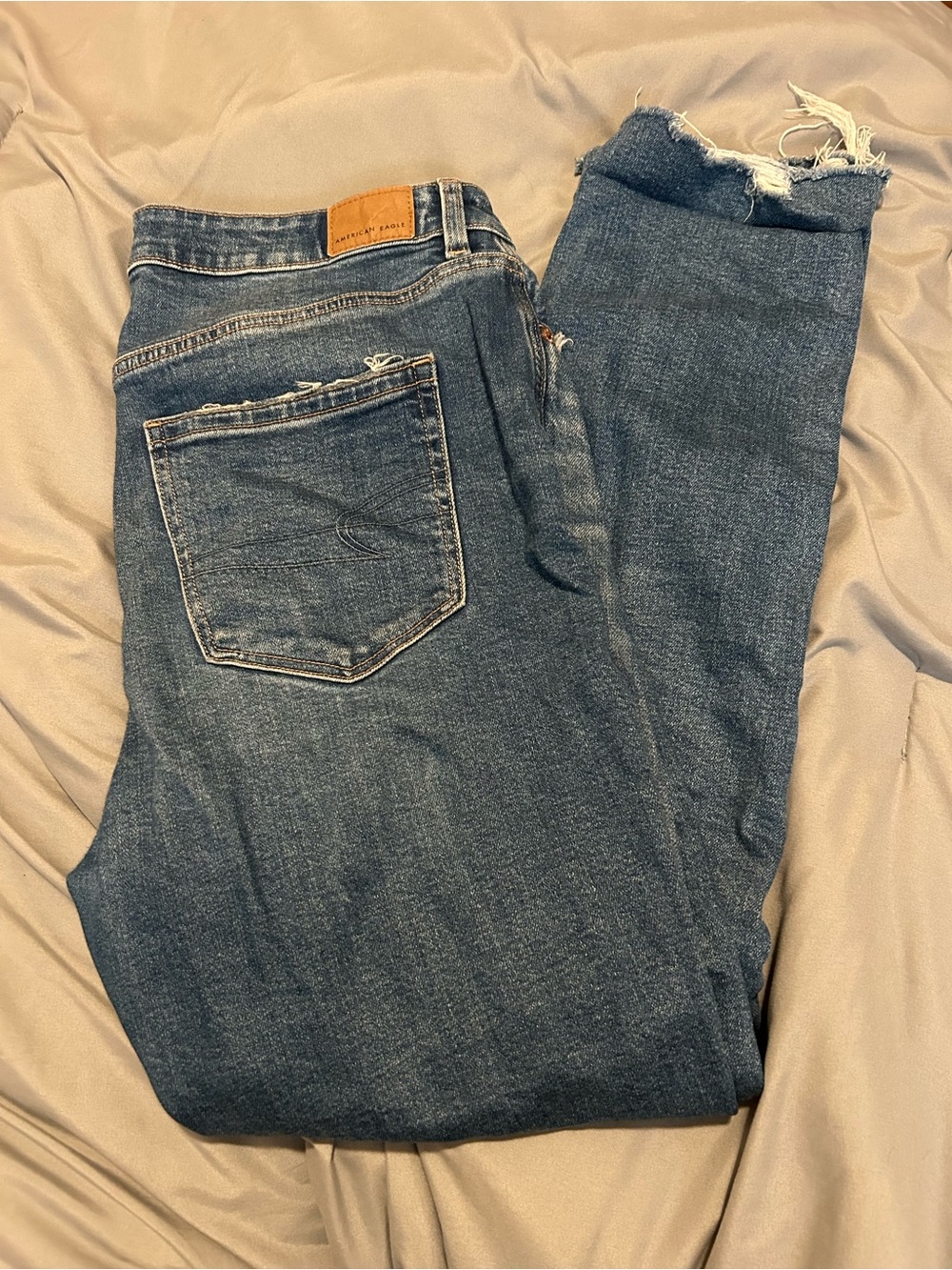 American Eagle Women’s Curvy Mom Jean